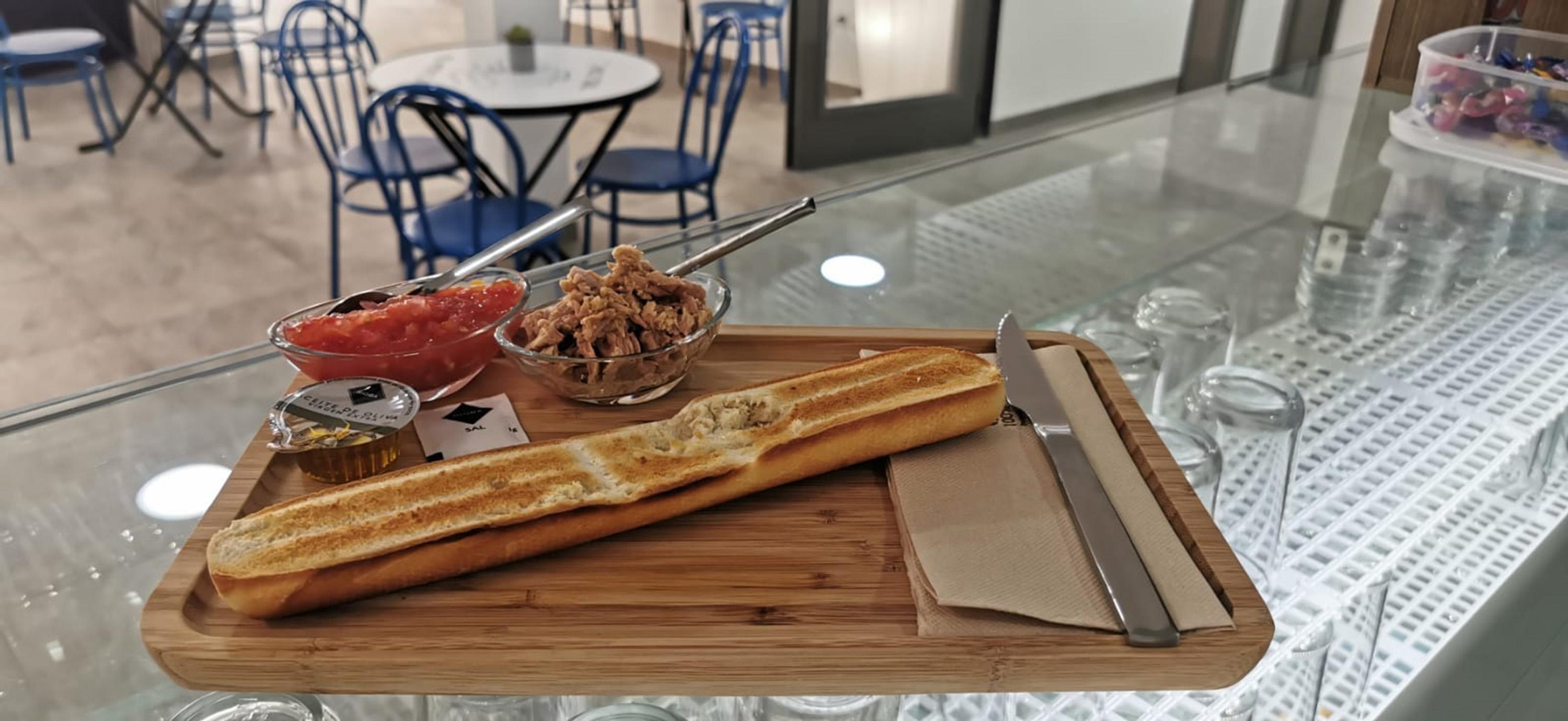 Hostal El Mercat 比利亚霍约萨 外观 照片